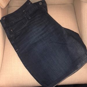 Calvin Klein Jean Shorts: Women’s Sz 31